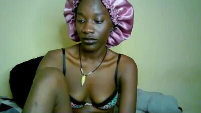 savagetongu3e public webcam profile photo 2