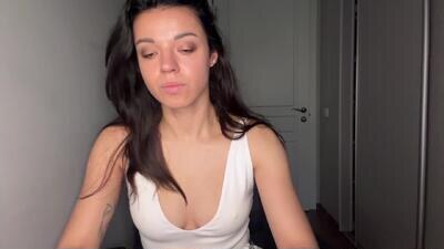 scarlet_daisy_ public webcam profile photo 2