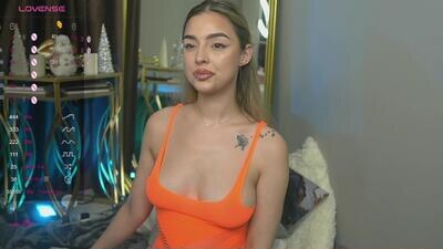 scarletcoles public webcam profile photo 3