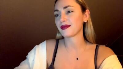 scarlettxblonde public webcam profile photo 3