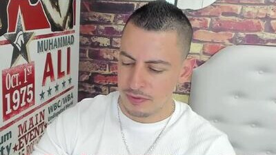 scotty_music public webcam profile photo 10