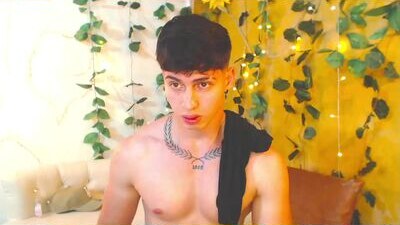 sebastian_cardenas public webcam profile photo 9
