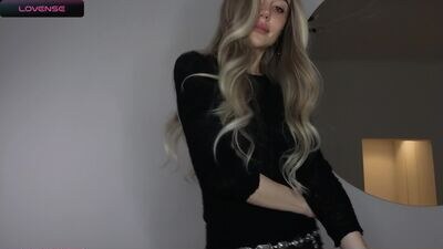 seduced_by_sara public webcam profile photo 2