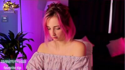 selena_lily public webcam profile photo 5