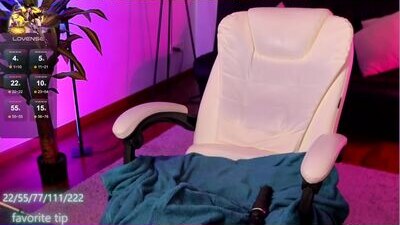 selena_lily public webcam profile photo 10