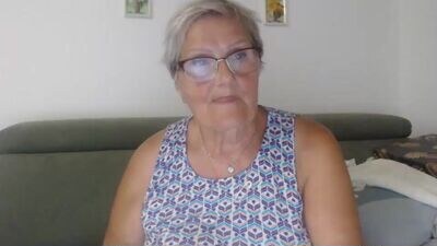 selenna57 public webcam profile photo 2