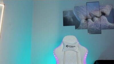 selyn_ public webcam profile photo 6