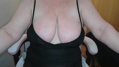 sensual_cris public webcam profile photo 2