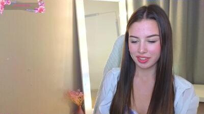 seraphinalux public webcam profile photo 6