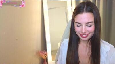 seraphinalux public webcam profile photo 8