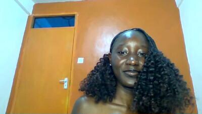 sexylucia5 public webcam profile photo 3