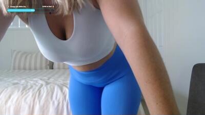 sexyskyee_ public webcam profile photo 4