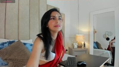 shaliny_ public webcam profile photo 5