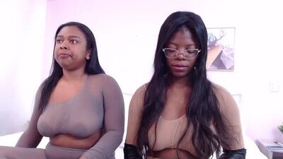 shanirivers public webcam profile photo 2