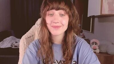 sheeny_shy public webcam profile photo 4