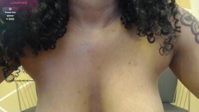 shenna_brunette_ public webcam profile photo 3