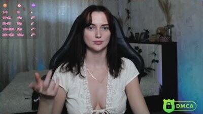 sheslike_firstlove public webcam profile photo 8