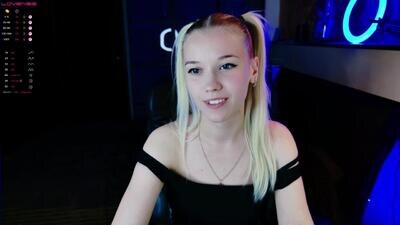 shhho_o public webcam profile photo 4