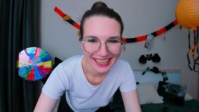 shineshyness public webcam profile photo 2