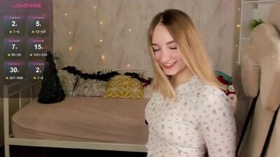 shy__polly public webcam profile photo 5