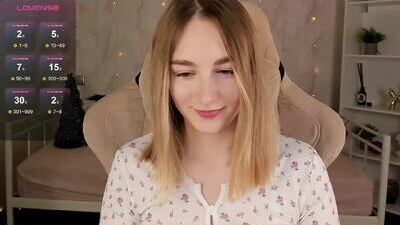 shy__polly public webcam profile photo 7
