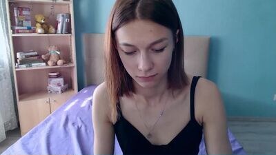 shy__sunflower public webcam profile photo 2