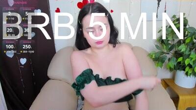 shy_kittenn public webcam profile photo 6