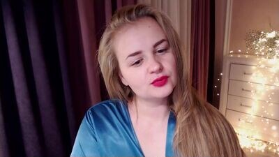 shy_sunflower public webcam profile photo 3