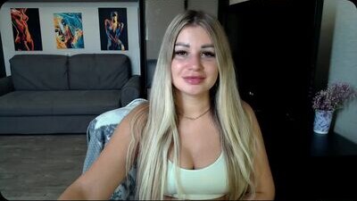 shyevaa public webcam profile photo 5