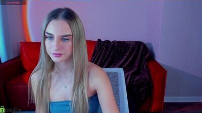 silen_tori public webcam profile photo 6