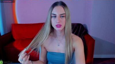 silen_tori public webcam profile photo 9