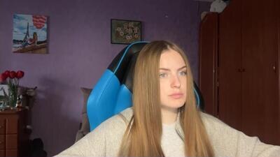 silksinner_ public webcam profile photo 4