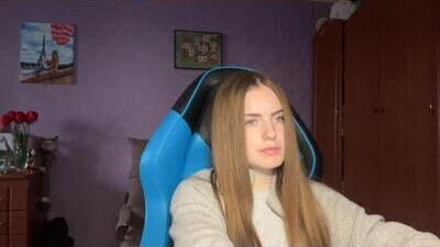silksinner_ public webcam profile photo 5