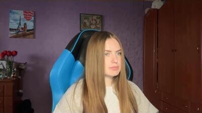 silksinner_ public webcam profile photo 8