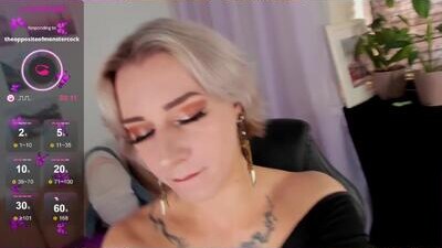 silverfoxxxxy public webcam profile photo 7