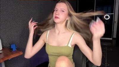 simikisss public webcam profile photo 6