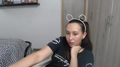 skarlet_adams
