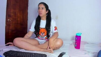skinnyanai public webcam profile photo 4