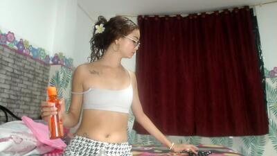skinnycutefernanda18
