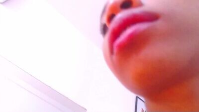 skinnyslutgirl public webcam profile photo 4