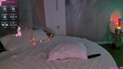 skyeyes__ public webcam profile photo 10