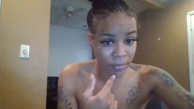 sliimm216 public webcam profile photo 10