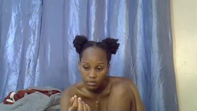 slim_alicia public webcam profile photo 4