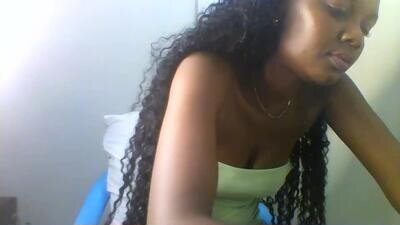 slimmmedium public webcam profile photo 2
