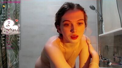 small_blondee public webcam profile photo 6
