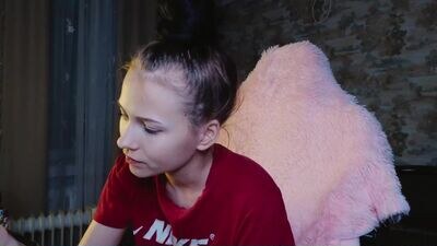 small_emma0 public webcam profile photo 3
