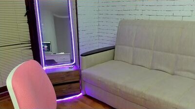 small_mila public webcam profile photo 10