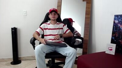 smith_luxes777 public webcam profile photo 2