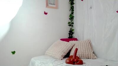 sofiehart public webcam profile photo 5