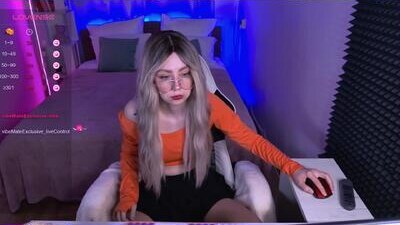 sofiisun public webcam profile photo 9
